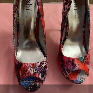 Multi-color heels